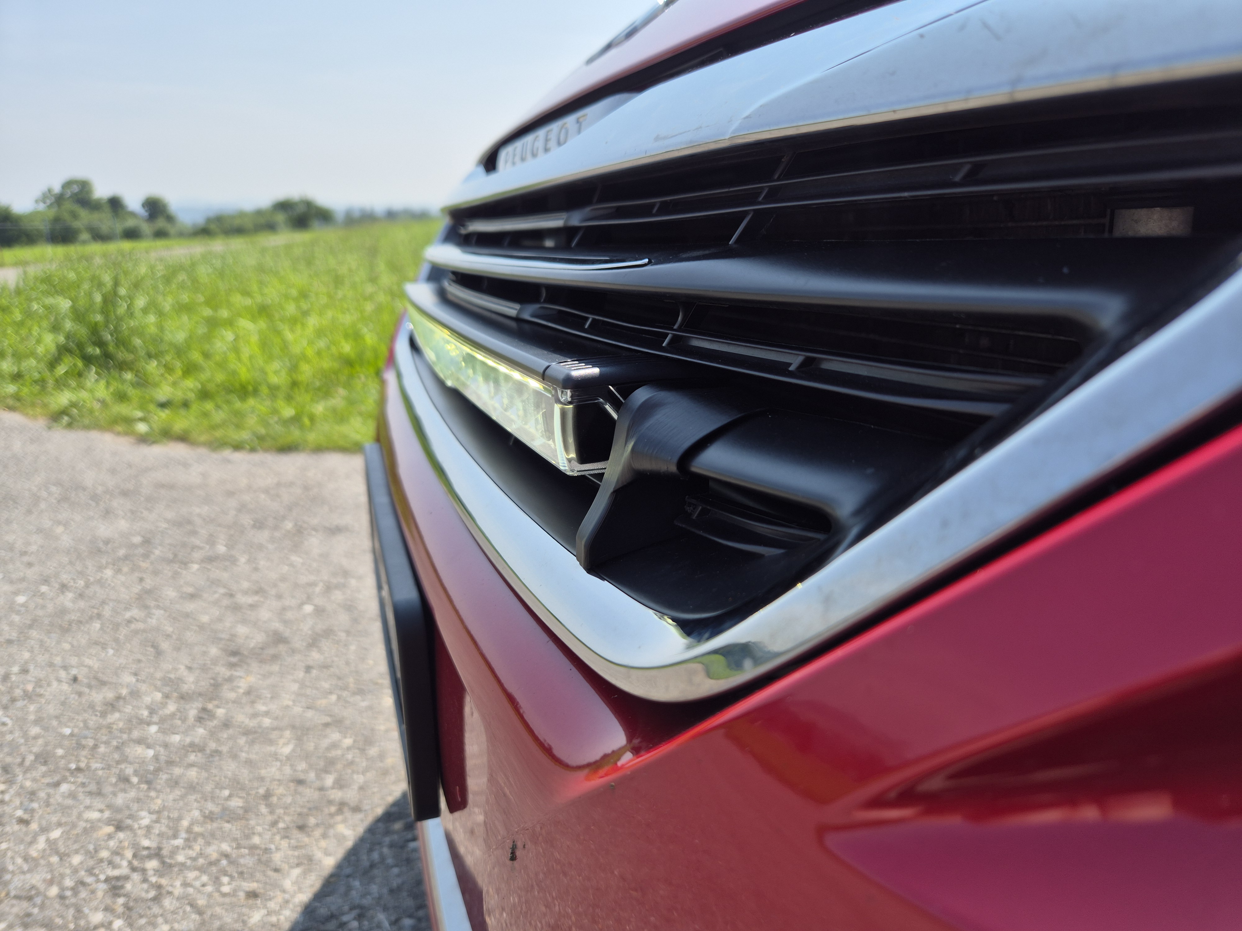 LAZER Glide Kühlergrill integration Peugeot 308